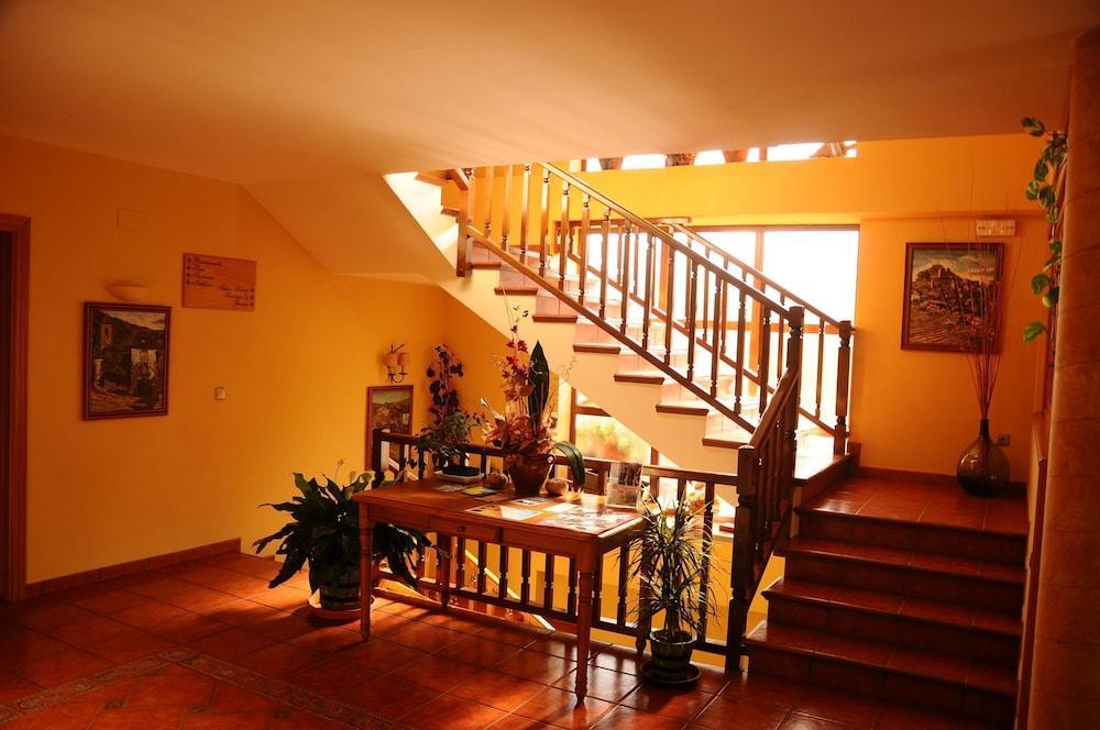 Hotel Arnal Escalona  Exterior photo